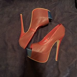 Netted heels